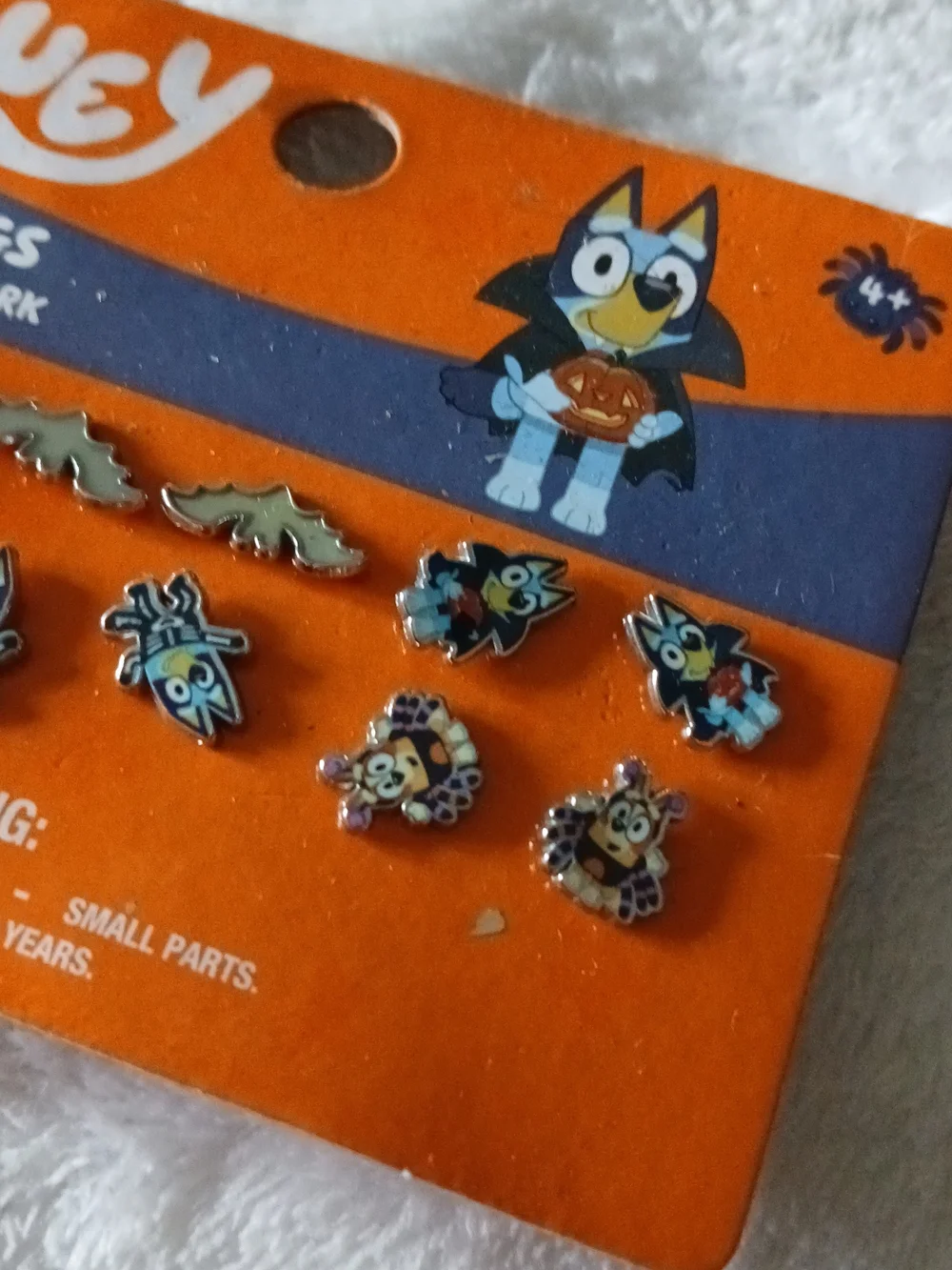 💚 Bluey Glow-in-the-Dark Stud Earring Set of 6! NWT!